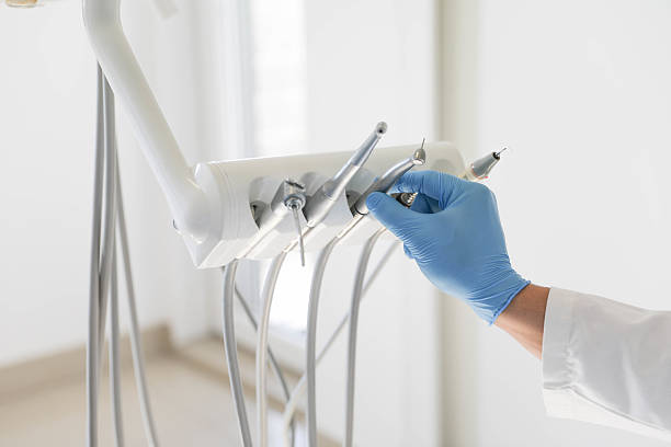 24/7 Emergency Teeth Whitening experts in Round Lake Beach, IL